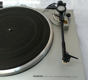 ONKYO : DIRECT DRIVE AUTO - RETURN TURNTABLE CP - 1017 A