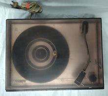 Philips : High Q International 3 Speed Vinyl Record Player " With Catreg "